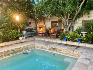 Lovely Family Home in Durbanville - براكينفيل