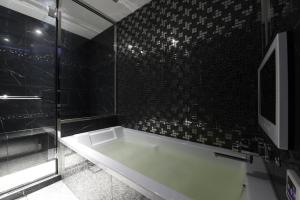 HOTEL W-PARTY-W GROUP HOTELS and RESORTS-