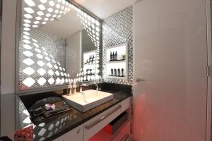 HOTEL W-PARTY-W GROUP HOTELS and RESORTS-