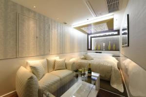 HOTEL W-PARTY-W GROUP HOTELS and RESORTS-
