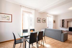 GuestHost - Le tre Ninfee di Pusiano! Free Parking