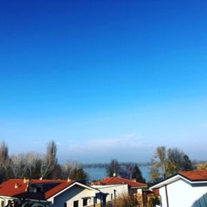 Vista Hotel & Residence