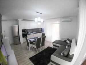 Central modern residence in Oradea