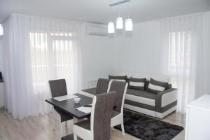 Central modern residence in Oradea