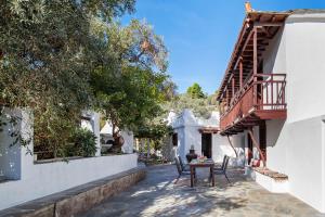 Aletri Pool Cottage Skopelos Greece