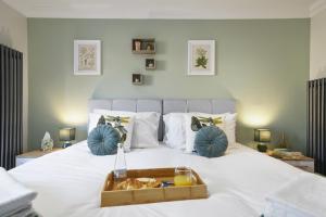 Super Funky Spire View Cottage - FREE Gated Parking - Ultra WiFi