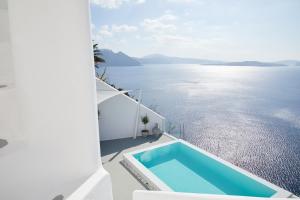 La Perla Villas and Suites Santorini Greece