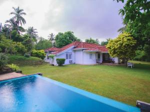 Thalpe Walawwa Heritage Villa With Private Beach Access