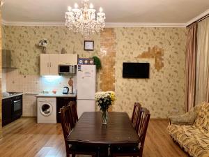 Apartment on Zhukovskogo