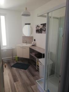 Appartements appartement avec 2 chambres, proche de la gare de saint brieuc : photos des chambres