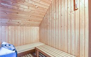 Amazing Home In Ringkøbing With Kitchen