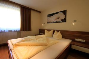 Superior Family Room room in Hotel Edelweiss