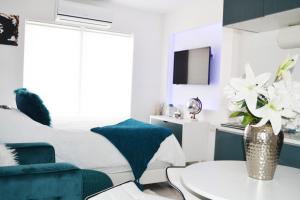 Luxury Studio Apartment IN Downtown! 25