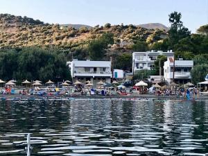 Seaside Apartments-Cristina