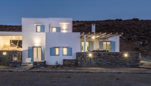 Eneos Kythnos Beach Villas-Executive and Premium Villas