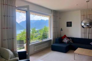 LENNO PANORAMICA PRIVATE VILLA SLEEPS 8-By Italian Apartments