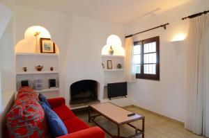Three-Bedroom Townhouse room in PIVERD DEL GOLF 66