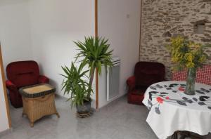 B&B / Chambres d'hotes Les Volets Bleus : photos des chambres