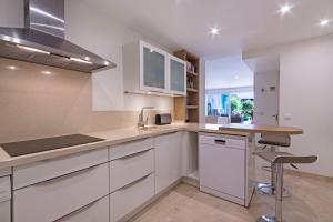 Las Canas beach, ground floor first line beach, Marbella golden mile