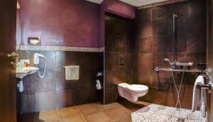 Hotels Chateau de la Falque, The Originals Relais (Relais du Silence) : Chambre Double