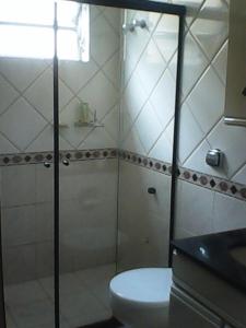 Perto Consulado Americano Ar QUENTE 2 quartos Até 6 pessoas Av Carlos Gomes não tem garagem