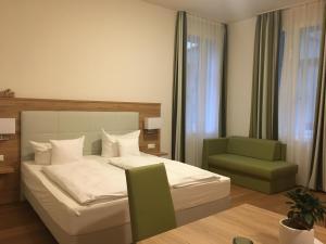 Studio Apartment room in Perkeo Apartments