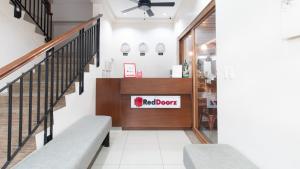 RedDoorz Plus @ Diola Villamonte Bacolod