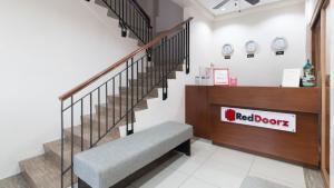 RedDoorz Plus @ Diola Villamonte Bacolod