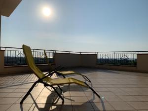 ATTICO PANORAMICO A POCHI PASSI DAL MARE