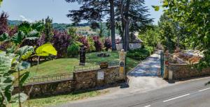 Hotels Chateau de la Falque, The Originals Relais (Relais du Silence) : photos des chambres