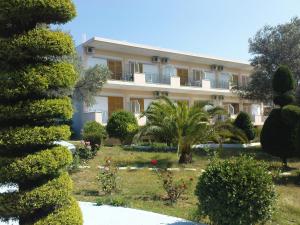 Hotel Petit Village Evia Greece