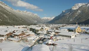 Hotel Tiroler Adler - bed and breakfast
