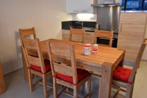 Maisons de vacances VAUJANYLOCATIONS - Domaine du Patre : photos des chambres