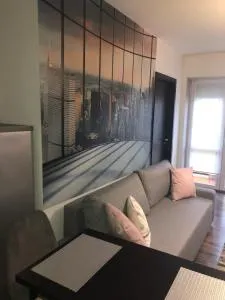 Next to university - 豪伊杜伯瑟尔梅尼