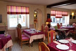 Hotels Hotel - Restaurant des Voyageurs : photos des chambres