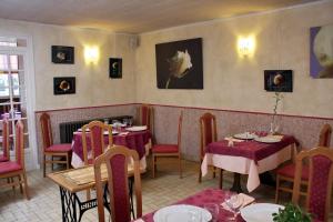 Hotels Hotel - Restaurant des Voyageurs : photos des chambres