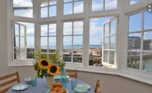 Harbour View, Pier Terrace - Puncknowle