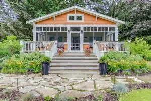 Rise n Shine - Saugatuck