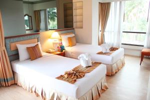 The Royal Gems Golf Resort