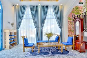 Santori Hoi An Villa, 6 BedRooms 11 Beds Private Pool, kitchen and Garden