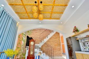 Santori Hoi An Villa, 6 BedRooms 11 Beds Private Pool, kitchen and Garden