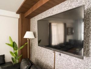 EG43 Elizabeth Garden