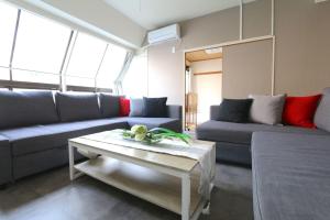 EG51 Elizabeth Garden