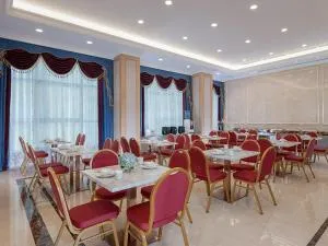 Vienna Hotel (Qingyuan Century Bar Shop in Guangdong Province) - Yangshan