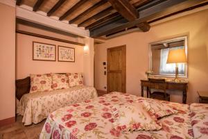 Deluxe Double Room room in Relais Osteria Dell'Orcia