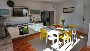 Maisons de vacances Maison familiale-Surf House, plage de Sainte Barbe : photos des chambres