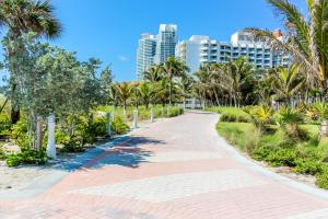 Welworth condo units Miami Beach