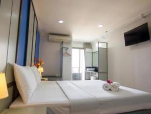 Regent Ngamwongwan Hotel