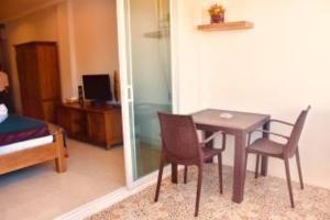 Baan Rosa Bangtao Beach