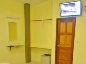 Lanta Baan Nok Resort